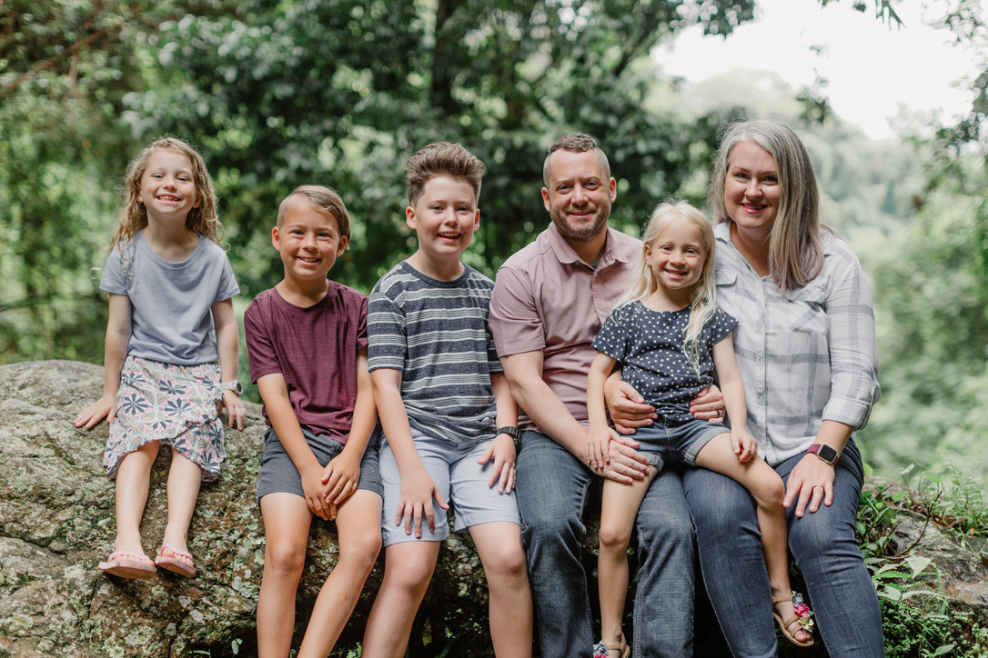 The Derington family together outdoors